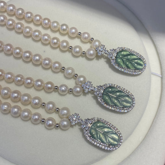 Natural freshwater pearl necklace