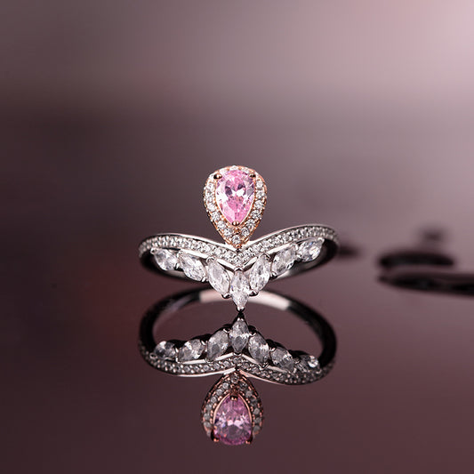 Teardrop-shaped Pink High Carbon Diamond With V-shaped Sterling Silver Diamond Ring