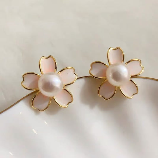 Pearl Earrings Sold In Combination