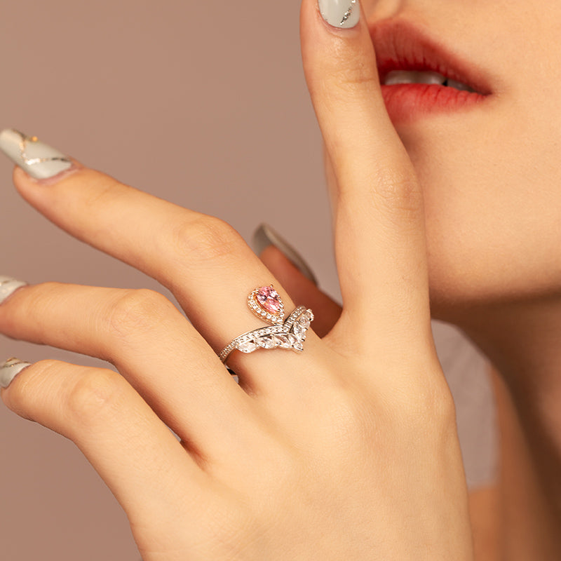 Teardrop-shaped Pink High Carbon Diamond With V-shaped Sterling Silver Diamond Ring