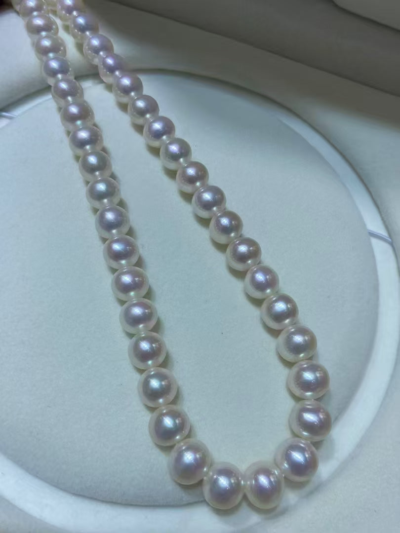 Natural freshwater pearl necklace