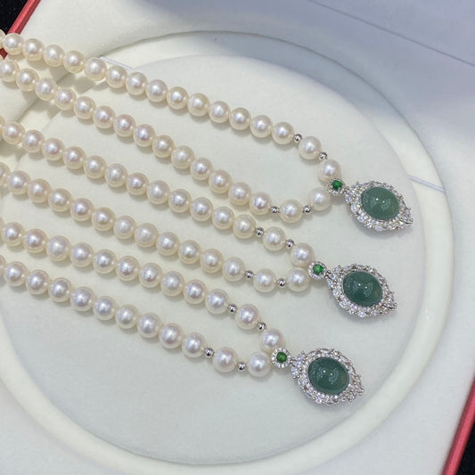 Natural freshwater pearl necklace