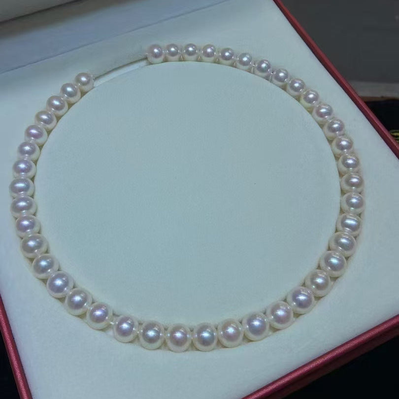 Natural freshwater pearl necklace